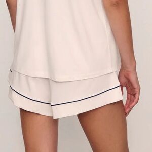 EBERJEY Gisele Sleep Shorts white/navy Piping Size medium